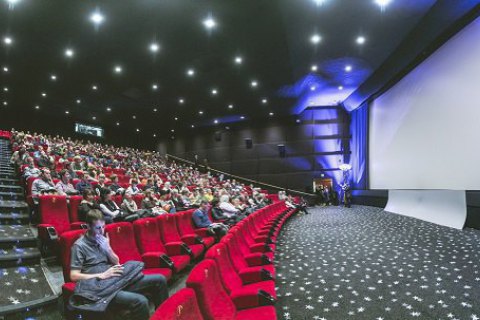 Американцы согласились платить за кинобилеты больше в случае усиления мер безопасности в залах