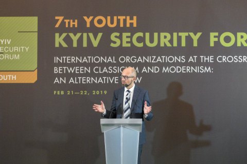 Міжнародні організації повинні бути на півкроку попереду, щоб залишатися ефективними, - Яценюк