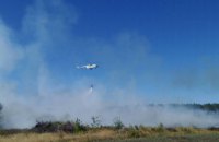 В Балаклее горит свалка, есть угроза распространения огня