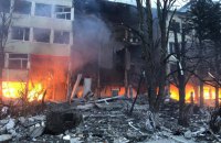 Наслідки ворожого удару ракетою “Кинджал” по Києву ліквідовували три доби, – КМВА