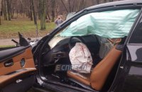 В Киеве на проспекте Победы в маршрутку на большой скорости врезалось BMW