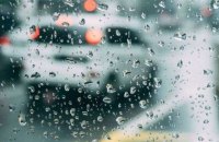 Завтра на півночі, півдні та у центрі України дощитиме 