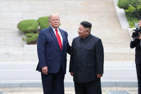 Трамп рассказал о письме Ким Чен Ына с извинениями за запуски ракет