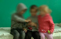 В Бердичеве мать оставила на два дня в неотапливаемом доме трех маленьких детей