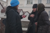 Прихожани Почаївської лаври називають Путіна “правителем” і заявляють, що “українців вбиває Бог” 