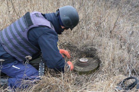 На участке отвода войск в Петровском завершили разминирование 