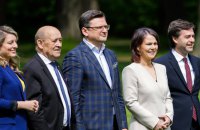 Кулеба: "Если шестой пакет санкций ЕС будет без эмбарго на нефть, тогда Путин сможет это отпраздновать"