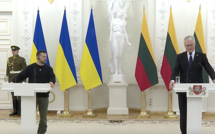 Литва цього місяця надасть боєприпаси і генератори, а наступного – бронетранспортери