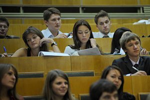 В 2012-м студентам поднимут стипендии
