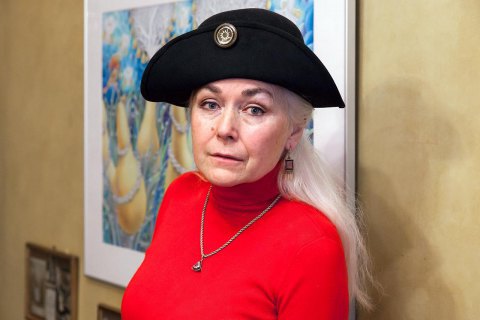 В результате осложнений от коронавируса умерла художница Виктория Ковальчук