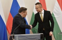 РФ будує понад третину нових реакторів по всьому світу. Це допомагає їй зберігати вплив, зокрема в Європі, – FT