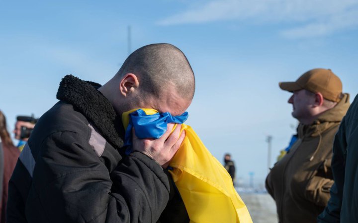 У ​Міноборони розповіли, які пільги та соцгарантії мають військові, які повернулися з полону 