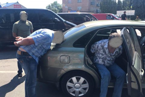 Начальника больницы при исправительной колонии и его зама поймали на взятке 