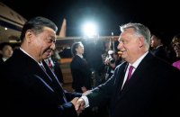 Сі Цзінпін продовжує європейське турне: на черзі Угорщина