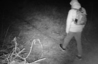 При невдалій втечі з України киянин вкрав камеру-фотопастку 