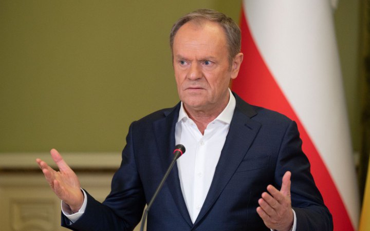 Польща готова на певний час закрити кордон для агропродукції з України, - Туск