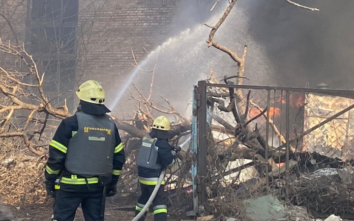 Кличко заявив про створення волонтерських груп рятувальників