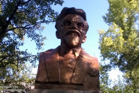 В Украине снесли последний памятник Калинину