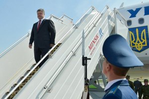 Порошенко летит в Швейцарию и Францию