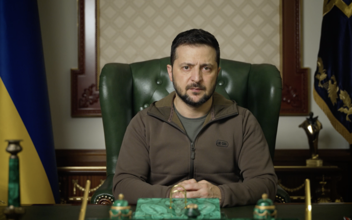 На Херсонщину та Миколаївщину повертаємо все, що необхідно для нормального життя, – Зеленський