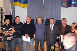 Захватчики Винницкой ОГА потребовали уволить губернатора