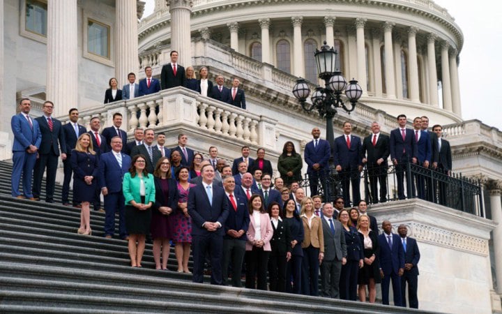Проміжні вибори у США. Чи є сила, яка обмежить Трампа