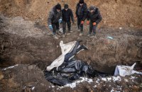 Під Маріуполем зростає місце масових поховань