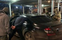 В Николаеве задержали банду, ежемесячно сбывавшую по 100 тыс. фальшивых долларов