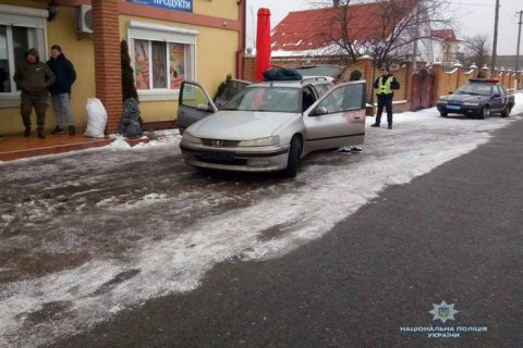 Военный с гранатой пытался ограбить АЗС в Киевской области
