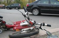 На Харьковском шоссе в Киеве произошло ДТП с участием велосипедиста