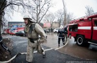 В Киеве возле "Олимпийского" горит жилой дом