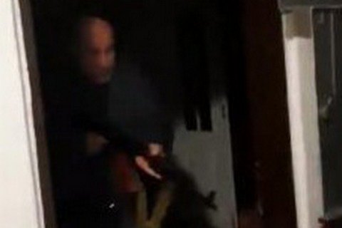 Киевлянину, выстрелившему в соседа, предъявили подозрение в покушении на убийство