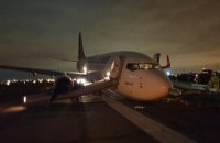 В аеропорту Одеси за день два літаки пошкодили передні стійки шасі