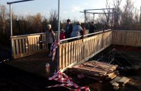 У Станиці Луганській завершили будівництво тимчасового переходу на мосту