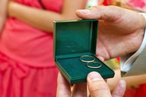 60 студентов из Ирака оформили фиктивные браки с пенсионерками в Одесской области