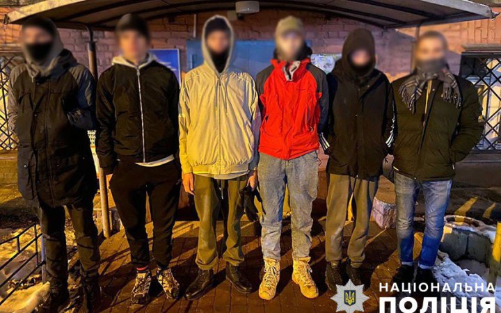 У Києві юні послідовники популярного російського серіалу побили і пограбували підлітка, – поліція