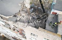 Російська атака на Дніпро: З-під завалів дістали тіла двох жертв (оновлення)