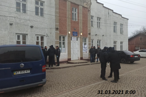 На 87-м округе вторые сутки не могут досчитать бюллетени довыборов в Раду (обновлено)