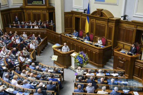 Раде предлагают сделать военный учет для женщин добровольным 