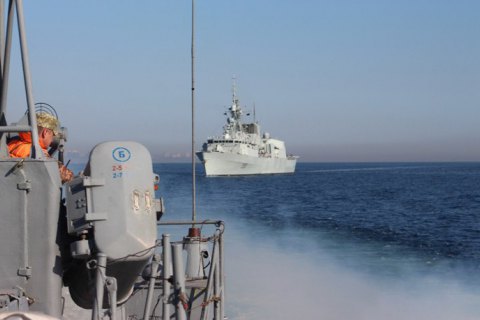 Канада отправила в Черное море фрегат 