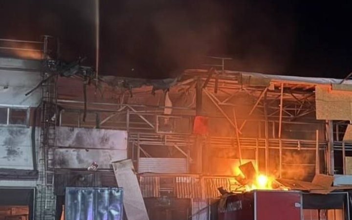 Росіяни атакували склади логістичної компанії на Дніпропетровщині (доповнено)