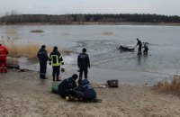 В Луганской области на озере под лед провалились пять детей