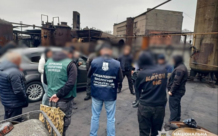 На Запоріжжі викрили незаконне виробництво пального з шин