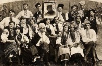 На підтримку ЗСУ Музей Гончара відкрив онлайн-виставку давніх світлин українців, - Мінкультури