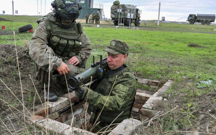 Головне завдання для Росії зараз – не допустити наступ захисників на Херсонському напрямку, – Громов