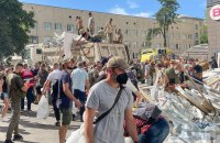 «Люди залишилися під завалами — потрібно швидко розбирати уламки. Дітей вже вивезли в інші лікарні»