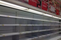 В Донецке люди массово скупают продукты