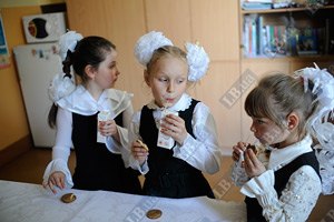 Сколько стоит подготовка школьника к учебному году? - опрос