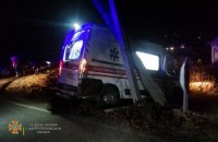 На Дніпропетровщині зіткнулися маршрутка та “швидка”, є 6 постраждалих
