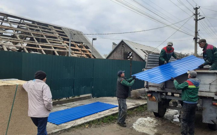 Стали відомі подробиці нічних російських обстрілів Запоріжжя